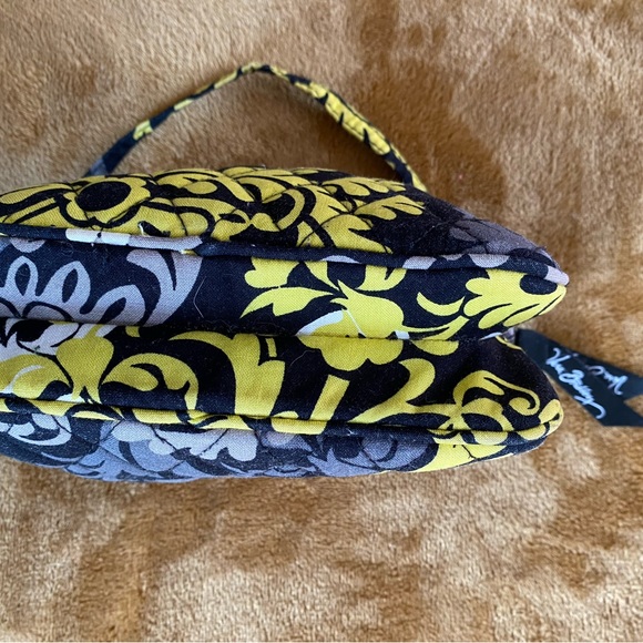 Vera Bradley Black/Yellow Wristlet - Picture 3 of 6